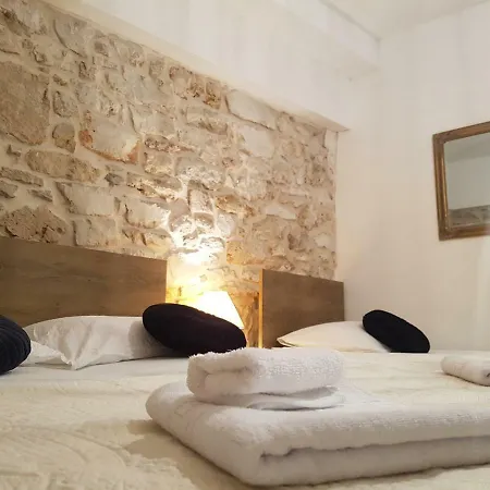 Guest house Luxury Dalmata A2 3*